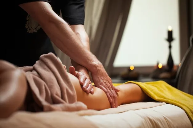 Aromatherapy Massage in Lucknow